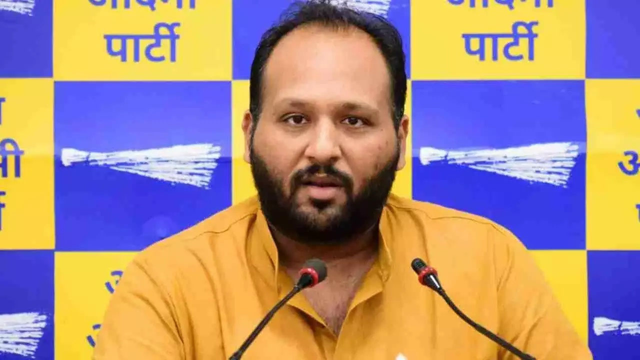 आम आदमी पार्टी के एक और नेता के घर ईडी की छापेमारी