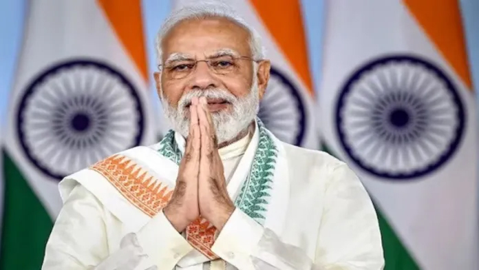 महिला दिवस पर मोदी सरकार का तोहफा , 100 रुपये सस्ता हो गया LPG सिलेंडर