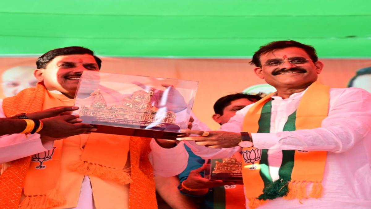 ‘भगवान राम का अपमान करने वालों को सबक सिखाना है’: कार्यकर्ता सम्मेलन में शामिल हुए CM मोहन, वीडी शर्मा ने Congress पर बोला हमला