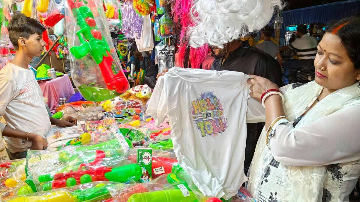Holi 2024: होली में कारोबारियों की बल्ले-बल्ले, वोकल फॉर लोकल का रहा दबदबा, प्रदेश में करीब 3000 करोड़ का हुआ कारोबार …