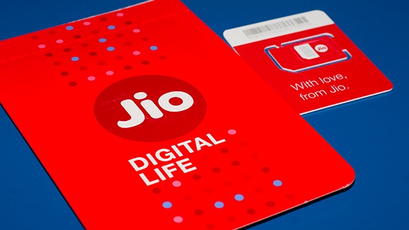 Sim Card : सीधा घर पहुंचाएगा आपका Jio सिम, यहां से करें अप्लाई