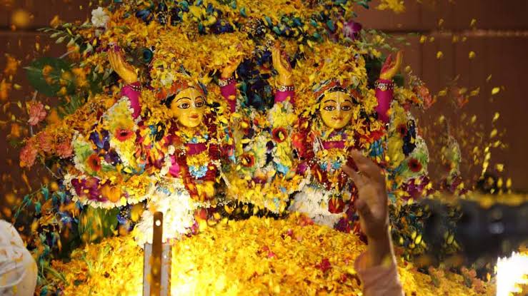 फुलेरा दूज : इस दिन नहीं देखा जाता कोई शुभ मुहूर्त, श्रीकृष्ण के भक्तों के लिए यह दिन बहुत ही खास होता है…