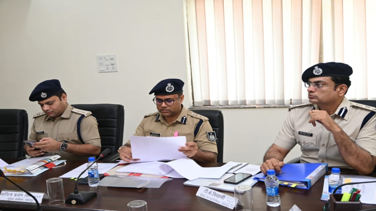 लोकसभा चुनाव के लिए पुलिस और प्रशासन ने कसी कमर: चुनाव में गड़बड़ी रोकने फॉरेंसिक और सर्विलांस टीम का गठन, 6798 पिस्टल के लाइसेंस निरस्त 