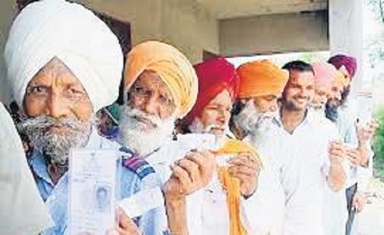 Punjab : 100 से 119 साल की उम्र के 5,004 वोटर्स हैं और 120 साल से ज्यादा उम्र के 205 वोटर्स
