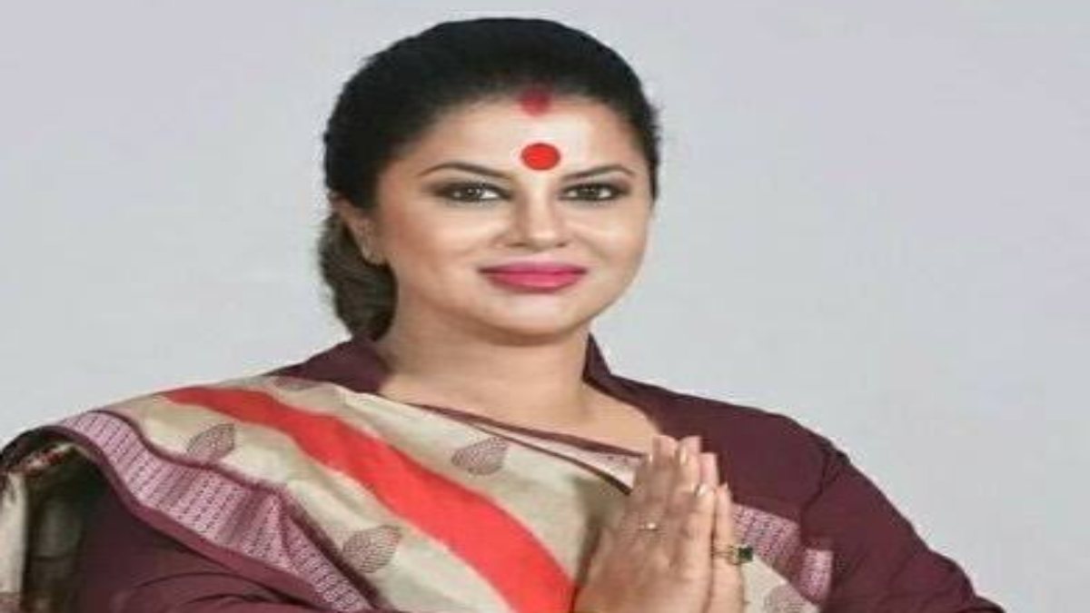 Odisha News : पूर्व भाजपा नेता ईरानी रे बीजद में हुईं शामिल