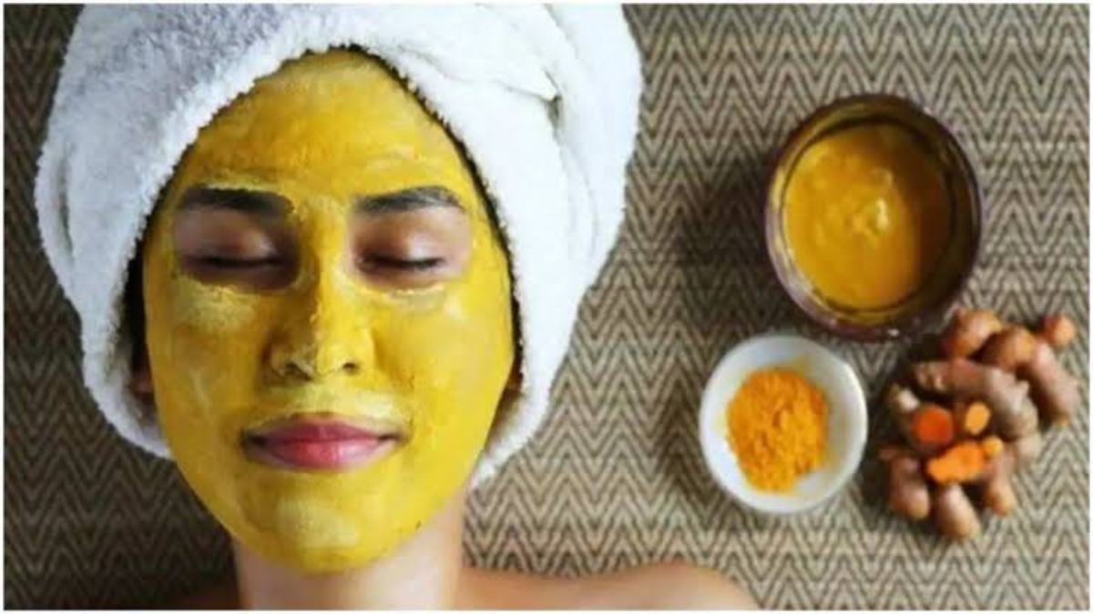 Holi 2024 : होली के रंगों से स्किन खराब होने का सता रहा है डर, तो हल्दी से बनें ये फेसपैक जरूर करें ट्राई