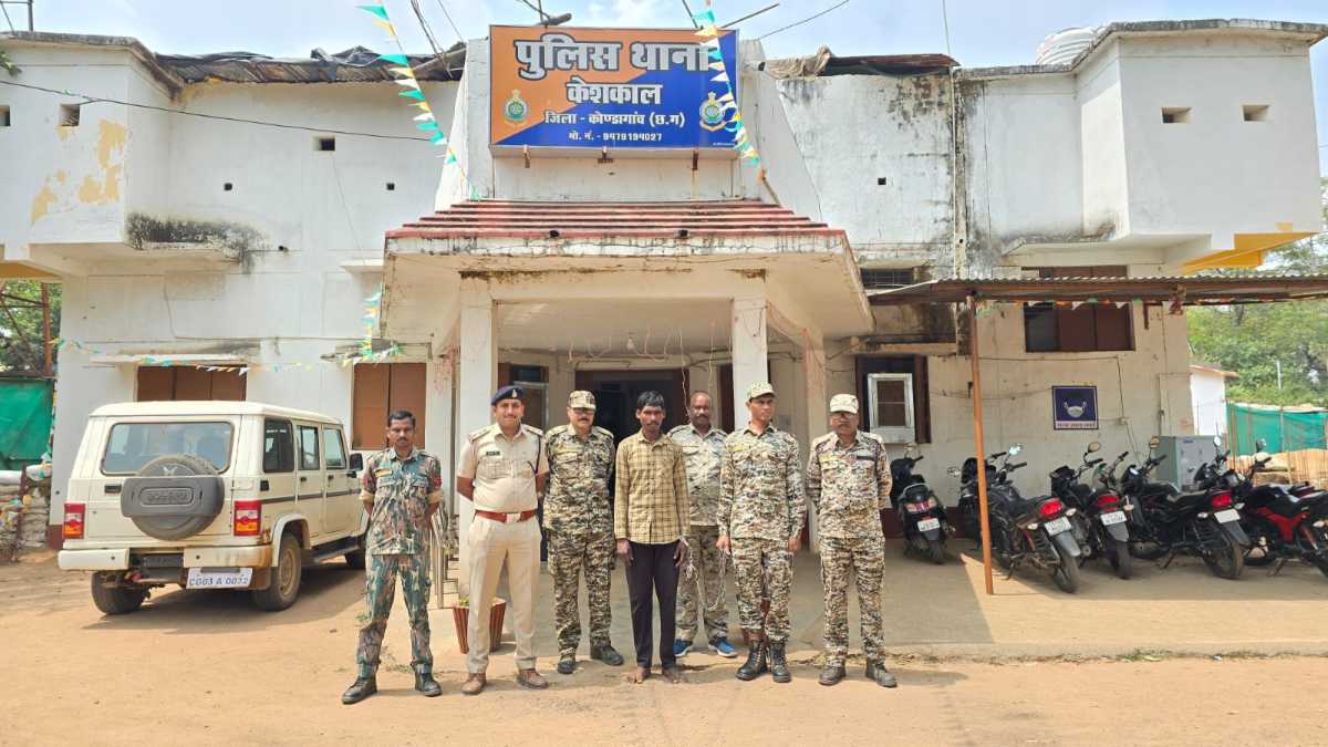 होली से पहले CG में खूनी खेल : जमीन विवाद को लेकर युवक ने कुल्हाड़ी और ईंट से हमला कर बड़े भाई को उतारा मौत के घाट