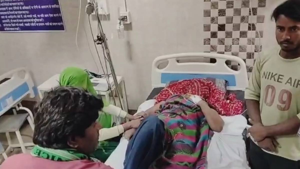 आकाशीय बिजली की चपेट में आई महिला, ट्रैक्टर ट्रॉली से पहुंचाया जिला अस्पताल