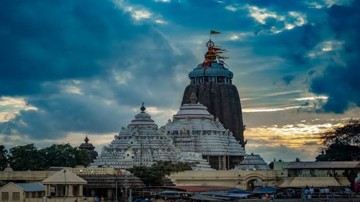 Jagannath Puri Mandir : जगन्नाथ पुरी मंदिर के अंदर नाबालिग लड़के से Brown Sugar जब्त…