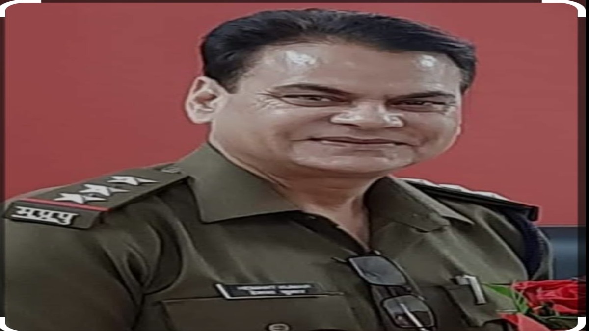 टीआई लाइन अटैचः बजरंग दल कार्यकर्ताओं से विवाद पड़ा महंगा, थाना प्रभारी पर हुई थी NCR