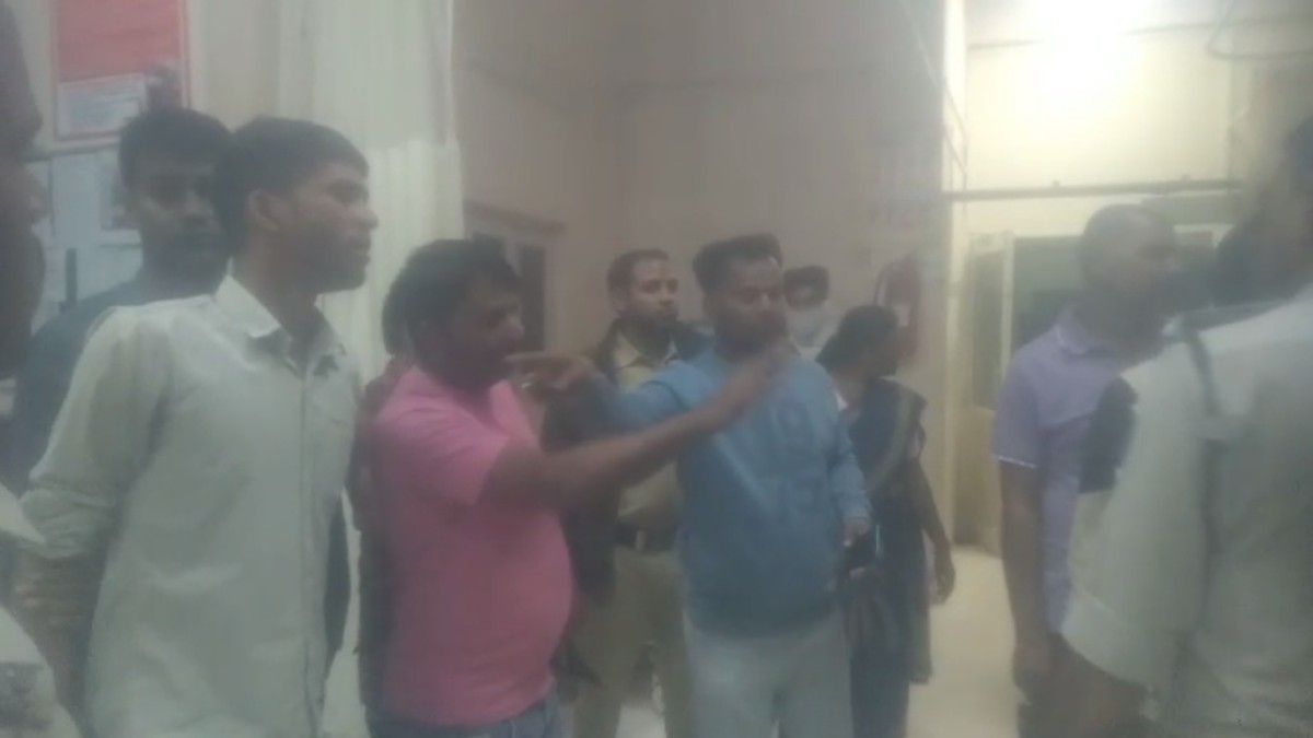 अस्पताल में उपचार के दौरान महिला की मौत: परिजनों ने किया हंगामा, गलत इंजेक्शन लगाने का आरोप