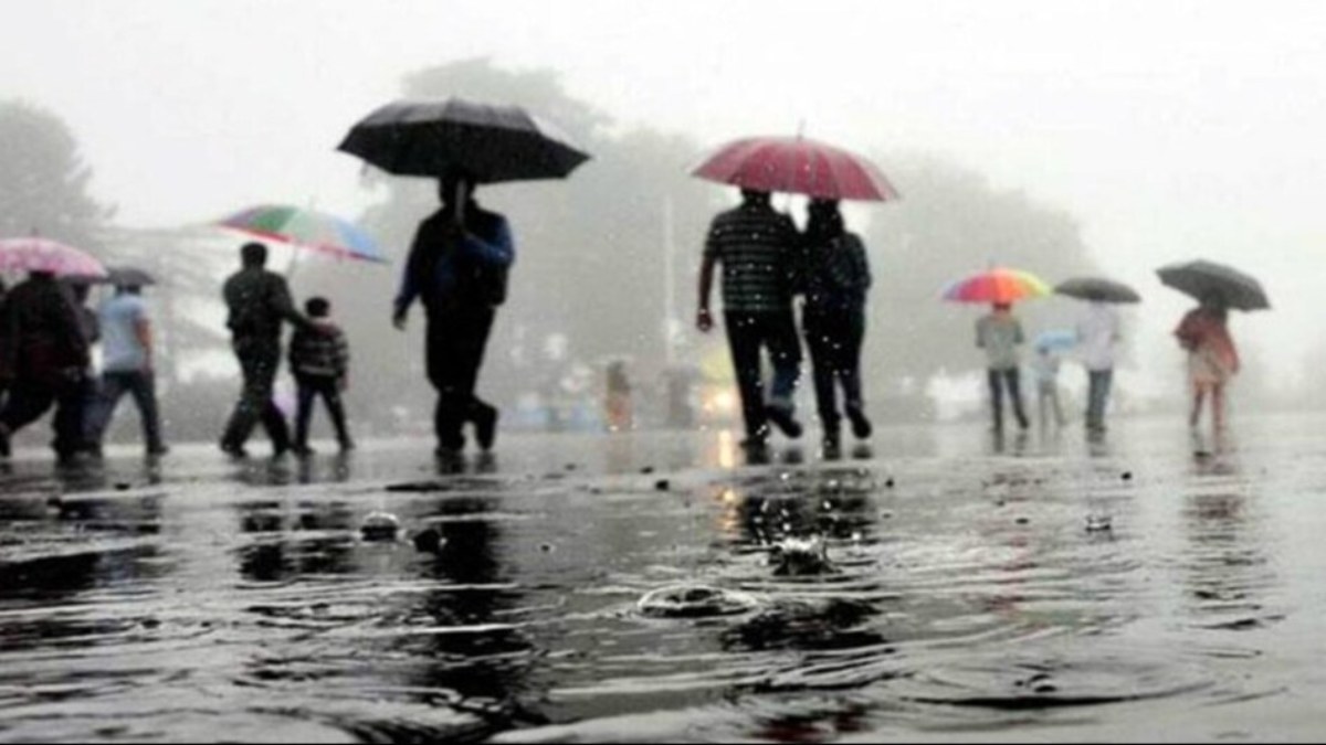 Weather Update: यूपी में मूसलाधार बारिश का अलर्ट, इन जिलों पर 48 घंटे की चेतावनी, 75 जिलों में बिजली गिरने का खतरा