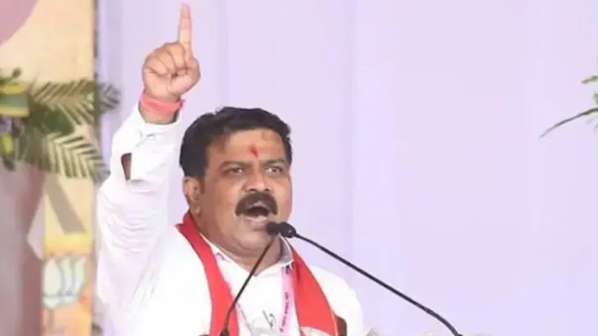 पूर्व CM के बैलेट से चुनाव कराने के बयान पर डिप्टी CM विजय शर्मा का पलटवार, बोले- कांग्रेस की बंपर सीटों से सरकार बनती है तो ठीक होता है EVM