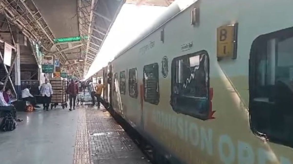 बड़ी खबर: SP की पत्नी का पर्स ट्रेन के AC कोच से चोरी,  जबलपुर से ग्वालियर के बीच की घटना, FIR दर्ज