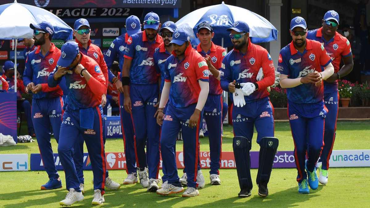 IPL 2024: आईपीएल से चंद घंटों पहले Delhi Capitals ने बदल दिया कप्तान, अब ये तूफानी खिलाड़ी संभालेगा टीम की कमान