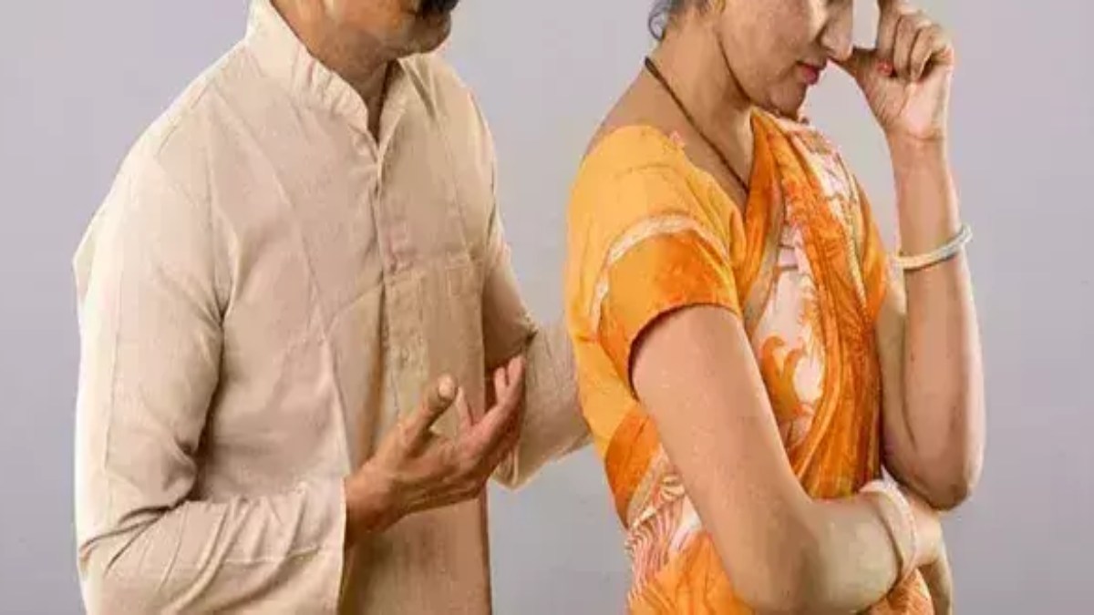 साली को रिझाने युवक आधी रात में करता था ये काम, परेशान होकर पत्नी पहुंची थाने, पुलिस को बताई चौंकाने वाली बातें