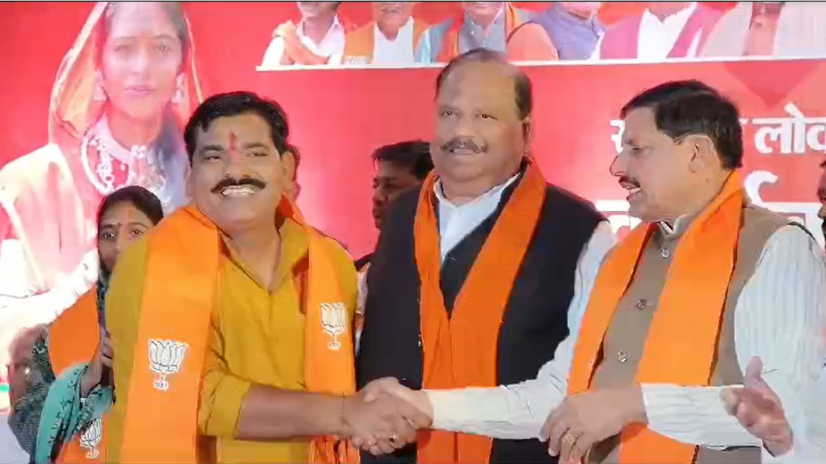 कांग्रेस को झटके पर झटकाः पूर्व विधायक मनोज चावला और प्रदेश प्रवक्ता प्रमोद गुगालिया बीजेपी में शामिल