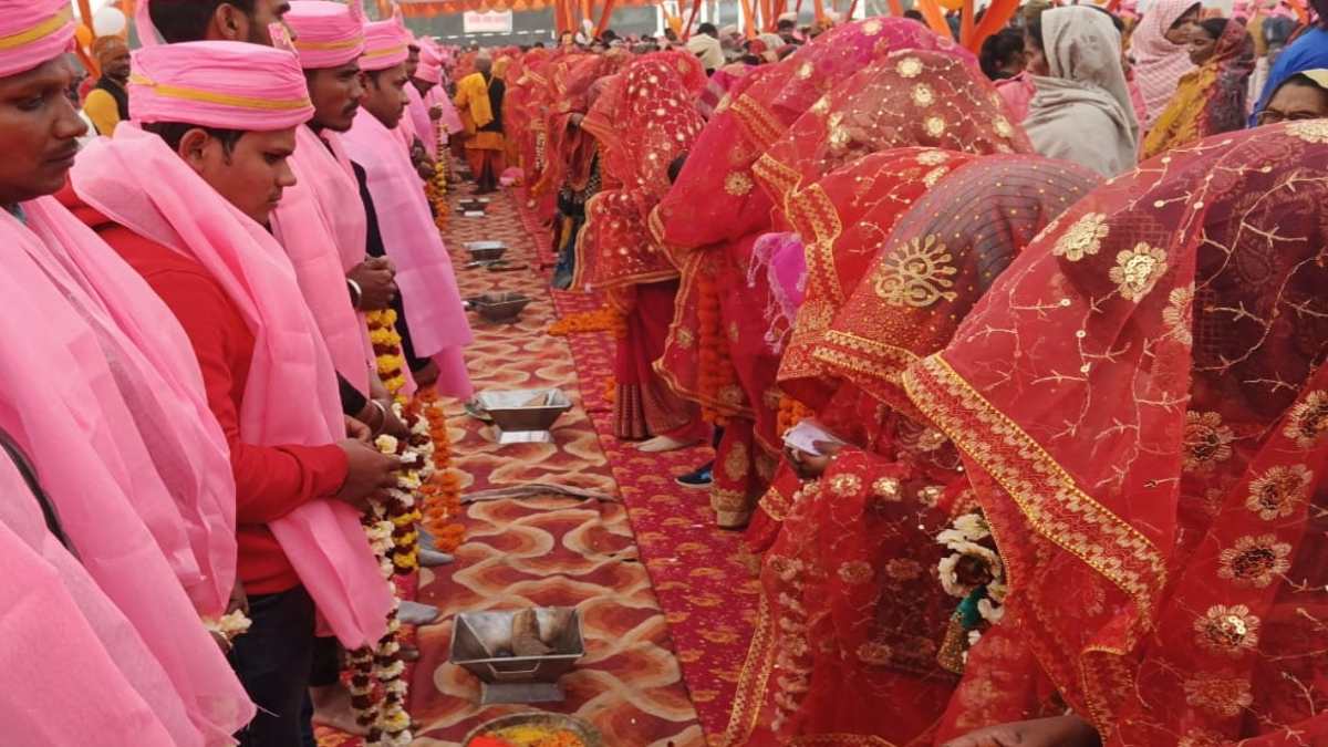 मुख्यमंत्री सामूहिक विवाह में फर्जीवाड़ा, योजना का लाभ पाने महिला ने की दोबारा शादी, पोल खुलने पर रोकी गई धनराशि