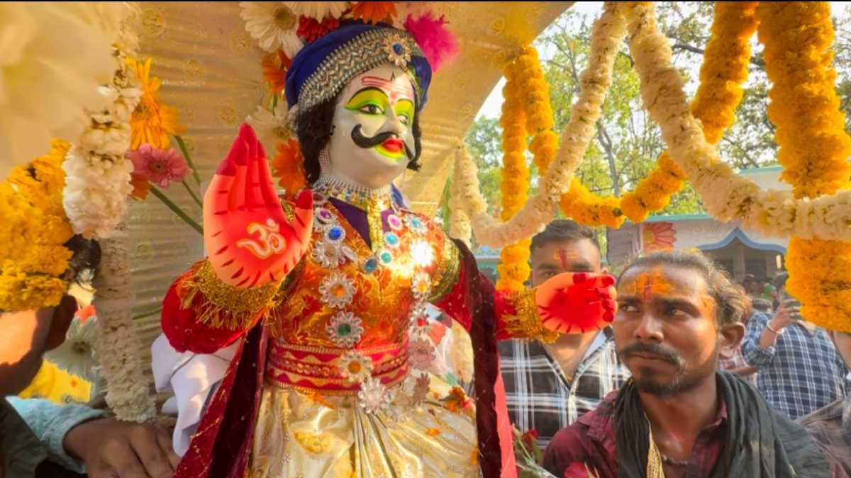 Mahashivratri : महाकाल के तर्ज पर भूतेश्वर नाथ से निकली भोले बाबा की बारात, भूत पिशाच बने बाराती, जगह-जगह श्रद्धालुओं ने किया पालकी का स्वागत
