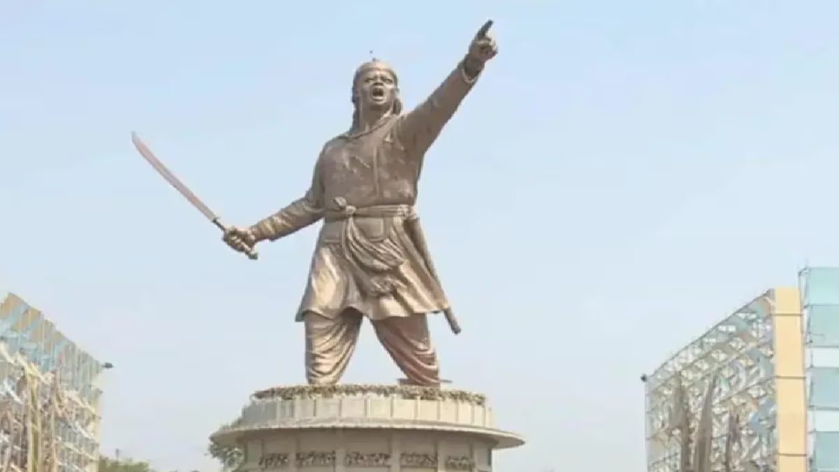 PM नरेंद्र मोदी ने किया लाचित बोरफुकन की 125 फुट ऊंची प्रतिमा का अनावरण