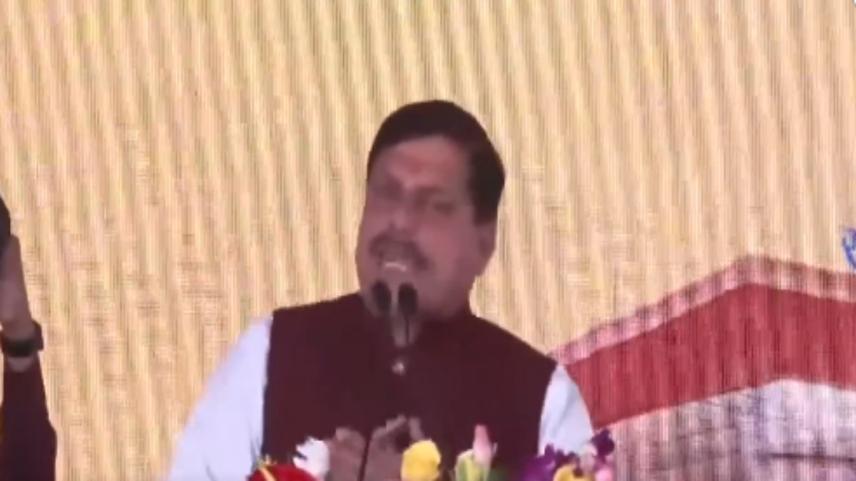 मजदूर वर्ग को CM मोहन का बड़ा तोहफा: श्रमिकों की मासिक मजदूरी बढ़ाने की घोषणा, ई-स्कूटर खरीदने पर सरकार देगी सहायता राशि