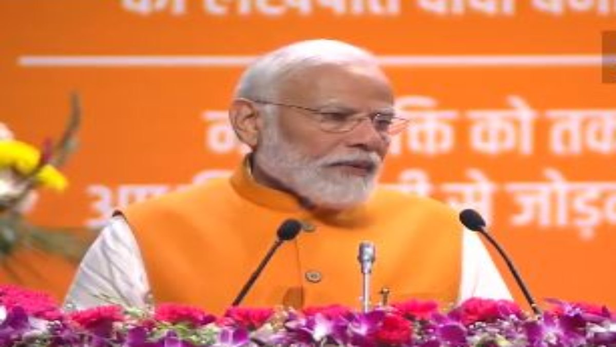 सशक्त नारी-विकसित भारत : PM मोदी ने 1 हजार दीदीयों को सौंपा ड्रोन, सशक्त और आत्मनिर्भर बनेंगी महिलाएं