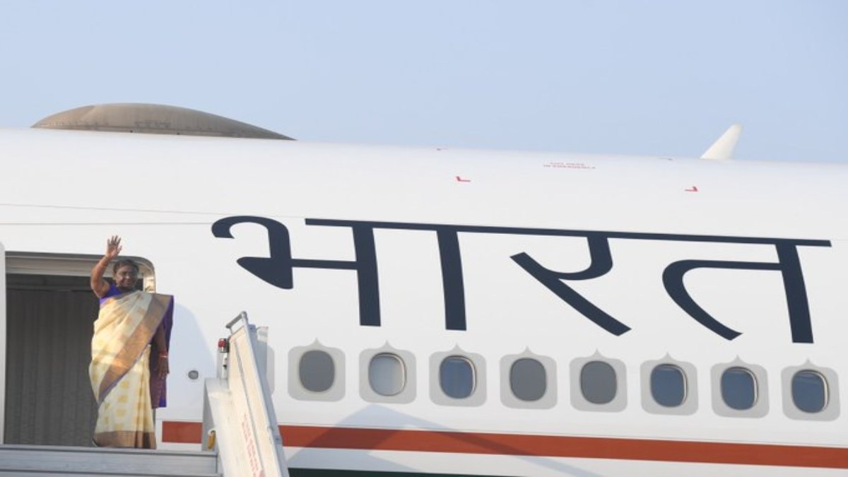 राष्ट्रपति द्रौपदी मुर्मू तीन दिवसीय दौरे पर मॉरीशस रवाना
