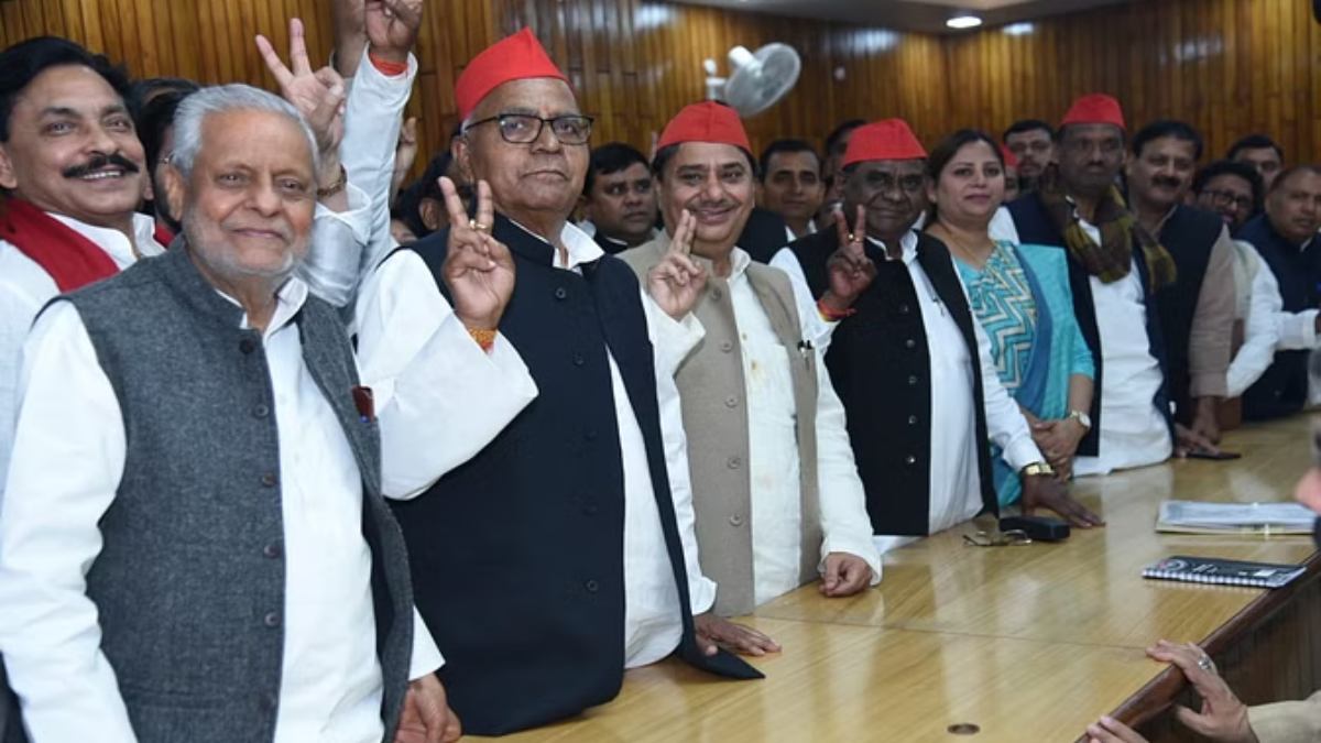 UP MLC Elections : सपा के तीन उम्मीदवारों ने भरा नामांकन, इनको मिला मौका…