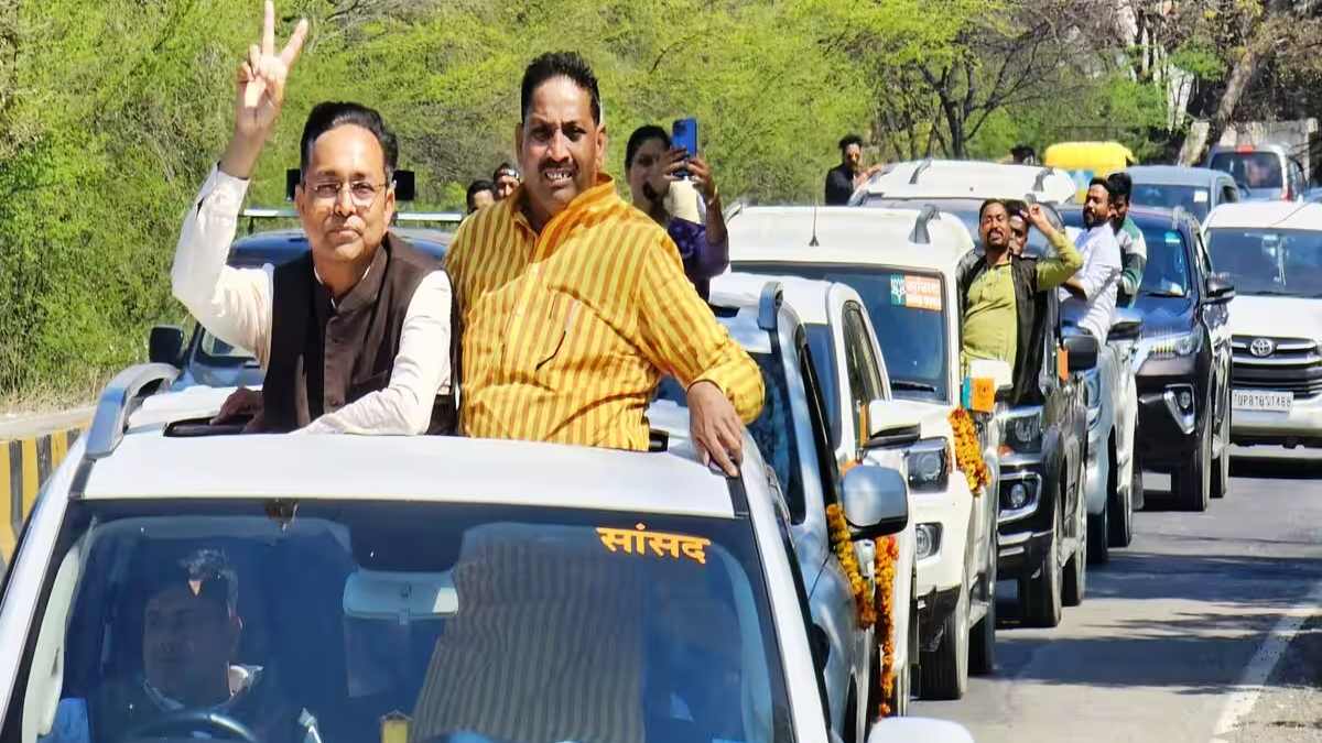 Lok Sabha Elections: तीसरी बार टिकट मिलते ही धर्मेंद्र कश्यप ने ढाई सौ कारों के साथ किया रोड शो, कहा- 3 लाख से अधिक वाेटों से BJP को मिलेगी जीत