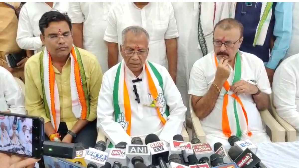लोकसभा प्रत्याशी ताम्रध्वज साहू का बड़ा बयान, कहा – जिस अस्पताल में मोदी और डॉ. रमन पैदा हुए, जिस स्कूल में पढ़ाई किए उसे कांग्रेस ने बनाया, यही हमारी उपलब्धि