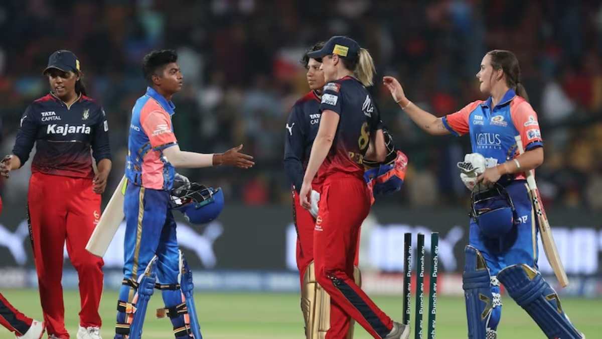 MI vs RCB : बैंगलोर ने मुंबई को सात विकेट से हराया, प्लेऑफ के लिए किया क्वालिफाई