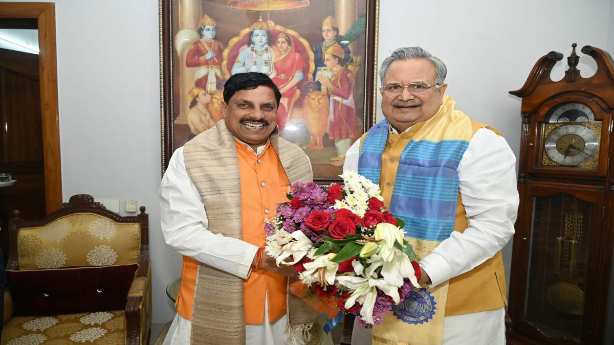 मध्यप्रदेश के सीएम मोहन यादव ने विधानसभा अध्यक्ष डॉ रमन सिंह से की सौजन्य मुलाकात