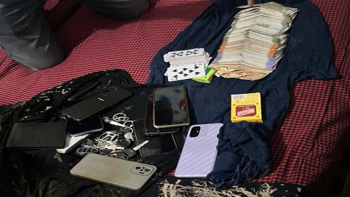 ढाबे की आड़ में चल रहा था जुए का खेल: पुलिस ने 9 लोगों को किया गिरफ्तार, 83 हजार कैश और मौबाइल जब्त