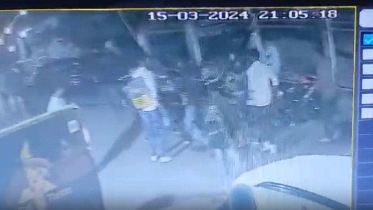 BJP नेता पर जानलेवा हमला: ऑफिस के बाहर हथियारों से लैस बदमाशों ने किए कई वार, सीसीटीवी वीडियो आया सामने