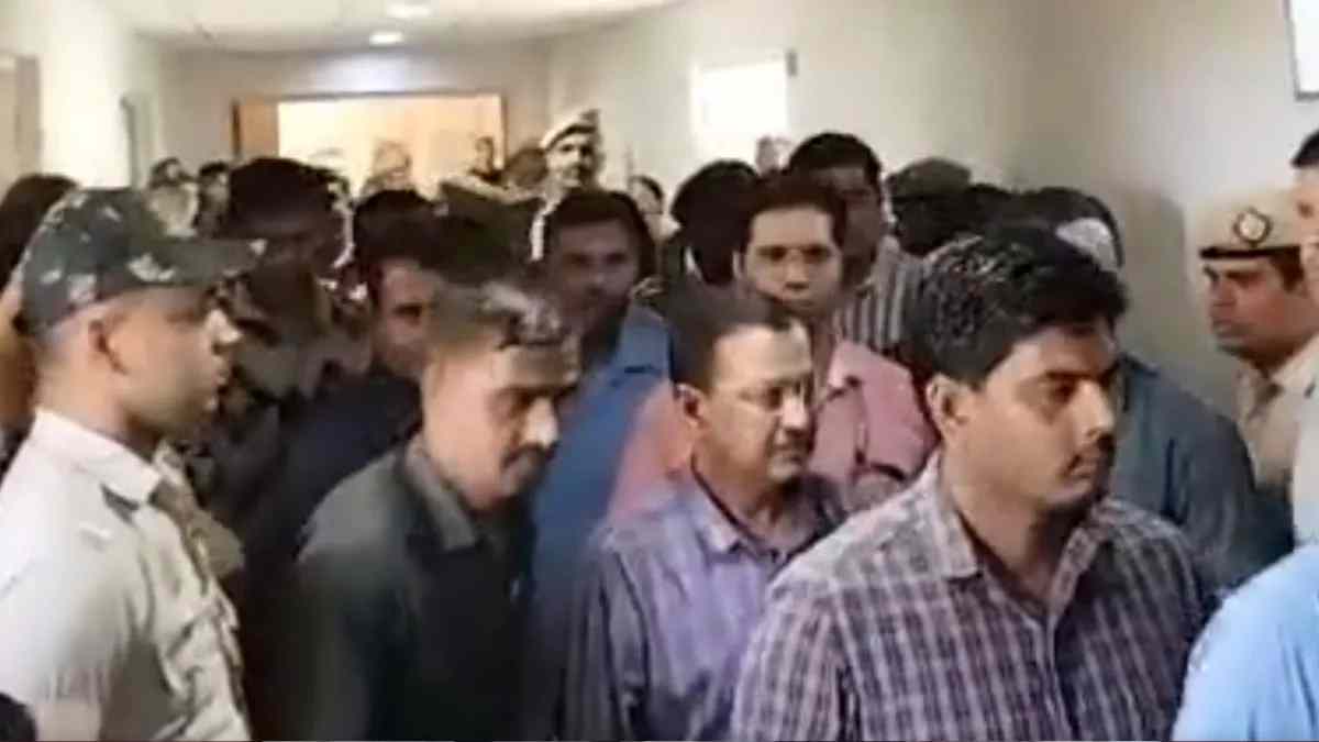 अरविंद केजरीवाल की रिमांड पर फैसला सुरक्षित, जानिए ED के रिमांड नोट में क्या-क्या दावे, इधर 26 को पीएम आवास का घेराव करेगी AAP