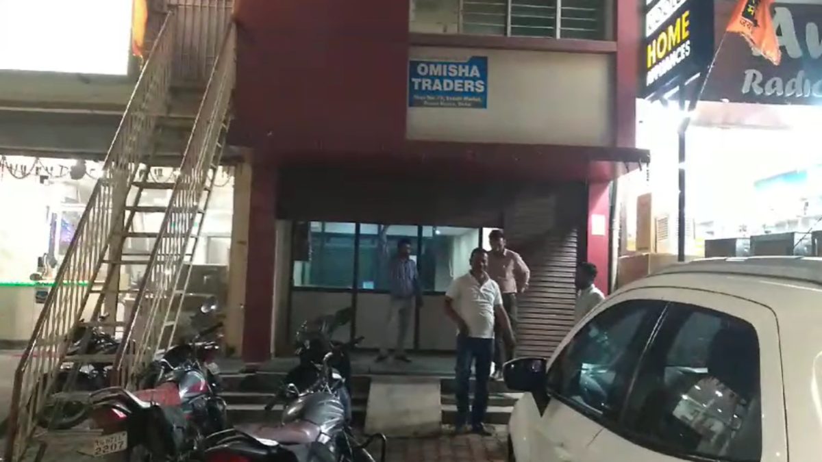 CG BREAKING : रायपुर, बिलासपुर और दुर्ग में GST का छापा, गुटखा एजेंसियों के ठिकानों पर टीम ने दी दबिश