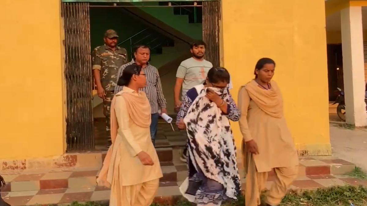 CG NEWS : चिटफंड कंपनी बनाकर ठगी, आरोपी पति-पत्नी को 4 साल की सजा, 28 लाख जुर्माना भी