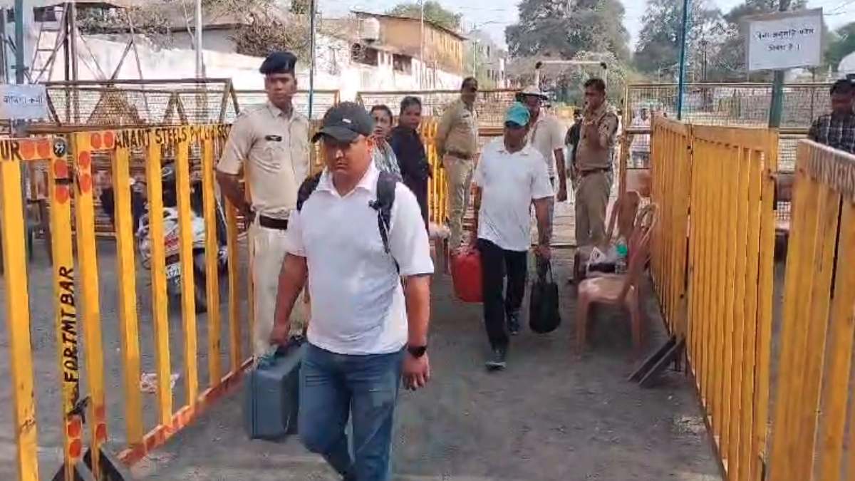 भोजशाला ASI सर्वे का 7वां दिन: जारी रहा खुदाई का काम, छत पर भी हुई जांच, हिंदू पक्ष ने कहा- ‘निश्चित ही बदलेगा Bhojshala का टाइटल’