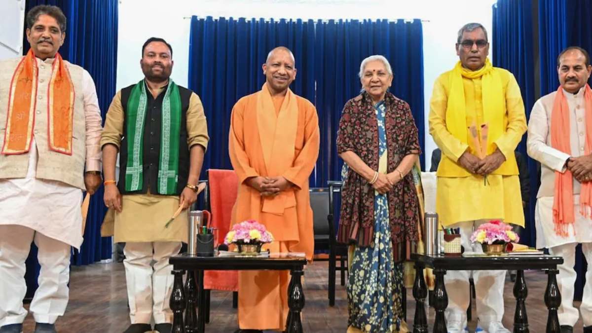 UP News : योगी सरकार के नए मंत्रियों में विभागों का हुआ बंटवारा, जानिए राजभर को क्या मिला