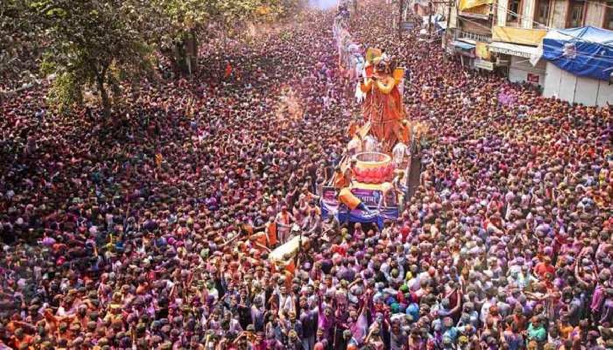 गेर में शामिल होने आए विदेशी मेहमानों के साथ हो गई ये घटना, फिर पुलिस ने किया कुछ ऐसा कि लूटी वाहवाही