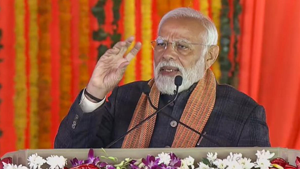 श्रीनगर से पीएम मोदी ने भरी हुंकार, कहा- आज बंदिशों से आजाद है कश्मीर, लौटाए जा रहे सारे अधिकार…