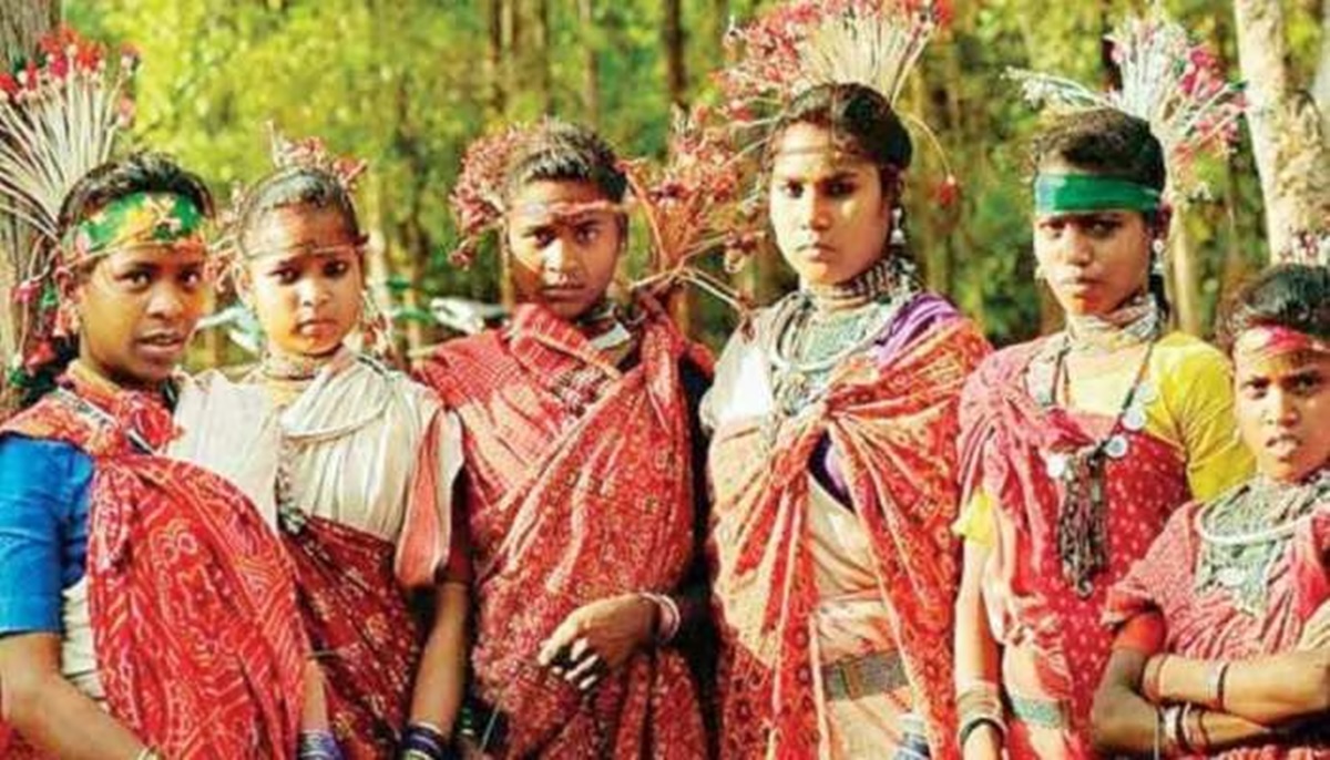 MP में वनवासी और आदिवासी कराएंगे चुनावी नैया पार, चरण पखार बीजेपी रामभक्ति दिलाएगी याद