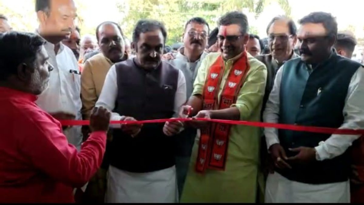 लोकसभा चुनाव 2024: जबलपुर में BJP प्रत्याशी के चुनावी कार्यालय का हुआ उद्घाटन, PWD मंत्री बोले- ऐतिहासिक जीत के साथ फिर बनने जा रहा रिकॉर्ड