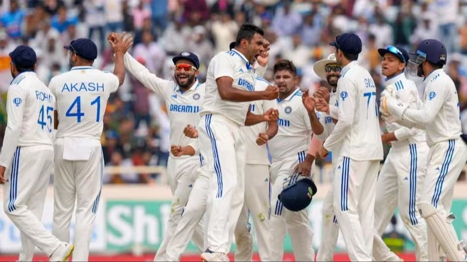 IND vs ENG 5th Test: धर्मशाला में बनेंगे कई अनोखे रिकॉर्ड, दो खिलाड़ी एक साथ खेलेंगे 100वां टेस्ट मैच, हिटमैन के पास सिक्सर किंग बनने का मौका, 147 साल के इतिहास में तीसरी बार होगा ऐसा…