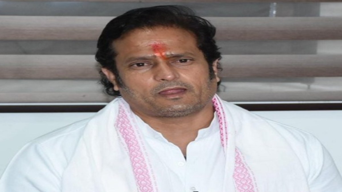 भाजपा-कांग्रेस में जुबानी जंग : डिप्टी CM विजय शर्मा के बयान पर पूर्व MLA ने कहा- BJP अपने गिरेबान में झांकें, हमारे प्रत्याशियों की सूची से उनके पेट में दर्द हो रहा है