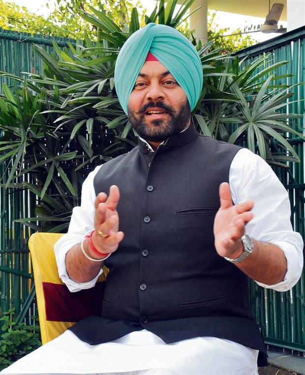 Punjab : विधायक विक्रमजीत सिंह चौधरी को कांग्रेस ने किया निलंबित, सभी पदों से हटाया