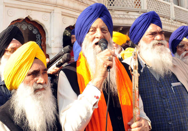 लोकसभा चुनावों से पहले अकाली दल को लग सकता है बड़ा झटका, टकसाली अकाली नाराज