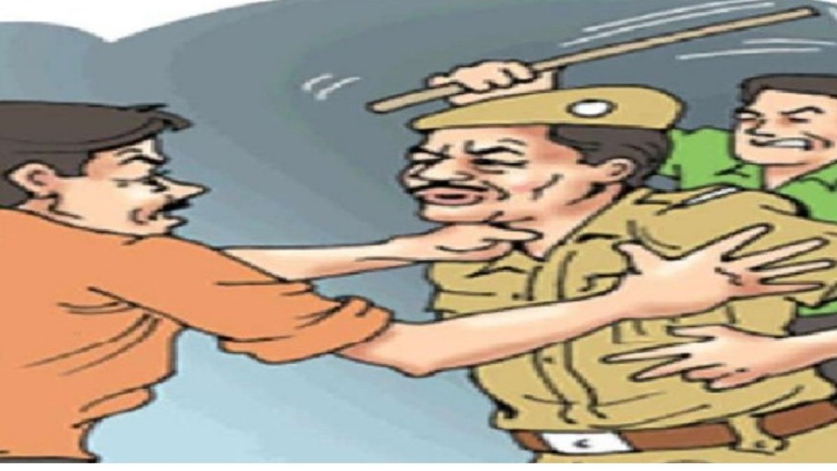बदमाशों के हौसले बुलंदः गश्त कर रहे दो पुलिसकर्मियों पर चाकू से हमला, डायल हंड्रेड का चालक और आरक्षक घायल