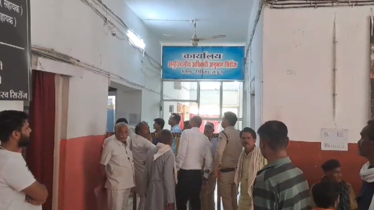 हाथ आई खुशी लौट गई… 2 वोट से जीता हुआ सरपंच री-काउंटिंग में तीन वोट से हारा