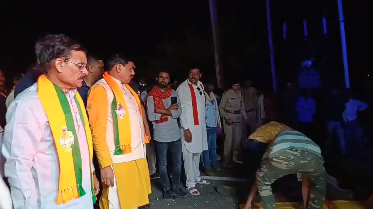 सीएम और बीजेपी अध्यक्ष ने दिखाई मानवता: सड़क हादसा देख रुकवाया काफिला, फिर एंबुलेंस से घायलों को भिजवाया अस्पताल